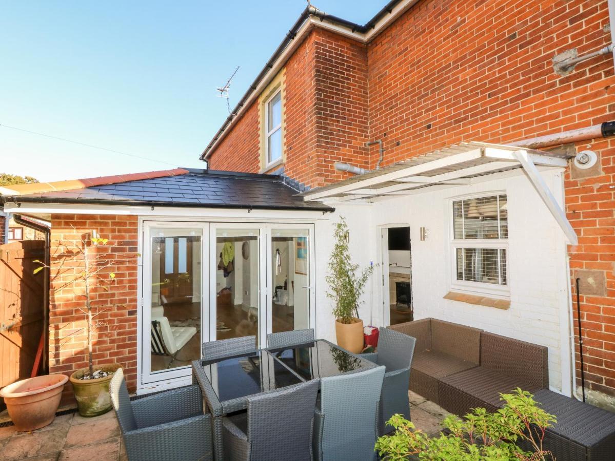 Dovedale Villa Ryde Kültér fotó